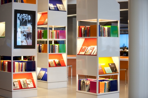 Schiphol library